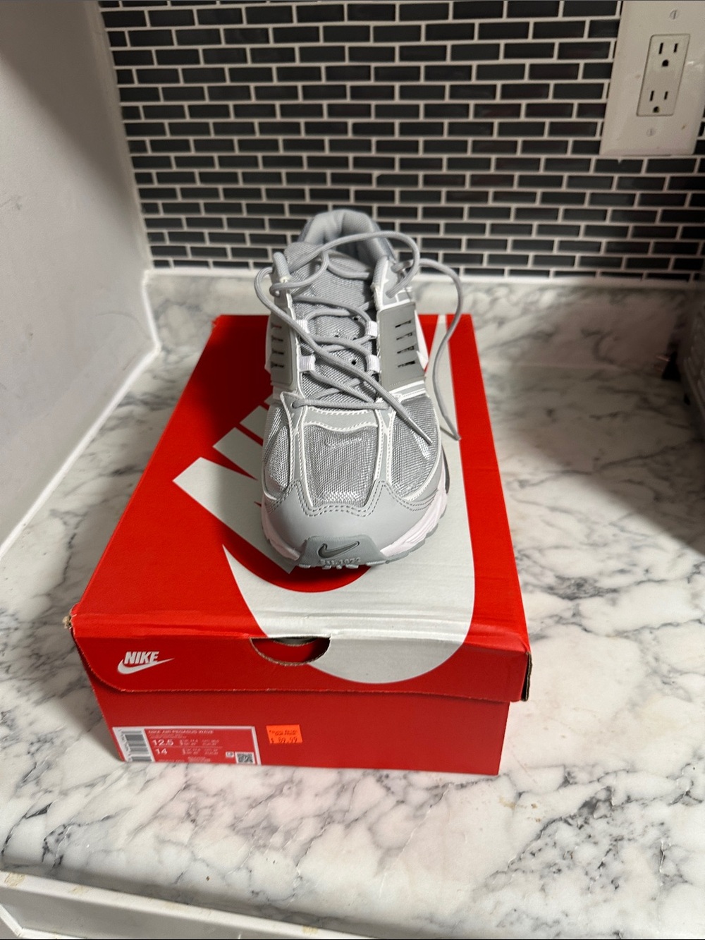Nike Kids' Light Grey Mesh Sneakers
